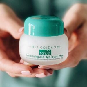 Възстановяващ крем против стареене Fucoidan, 55 гр.