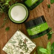 Крем за лице с бял чай Herbal Energies
